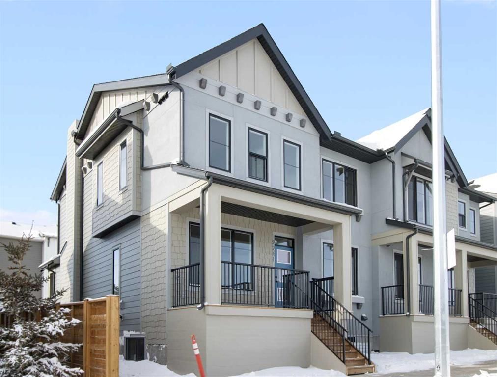 2241 81st Street SW, Calgary — photo 3 of 38
