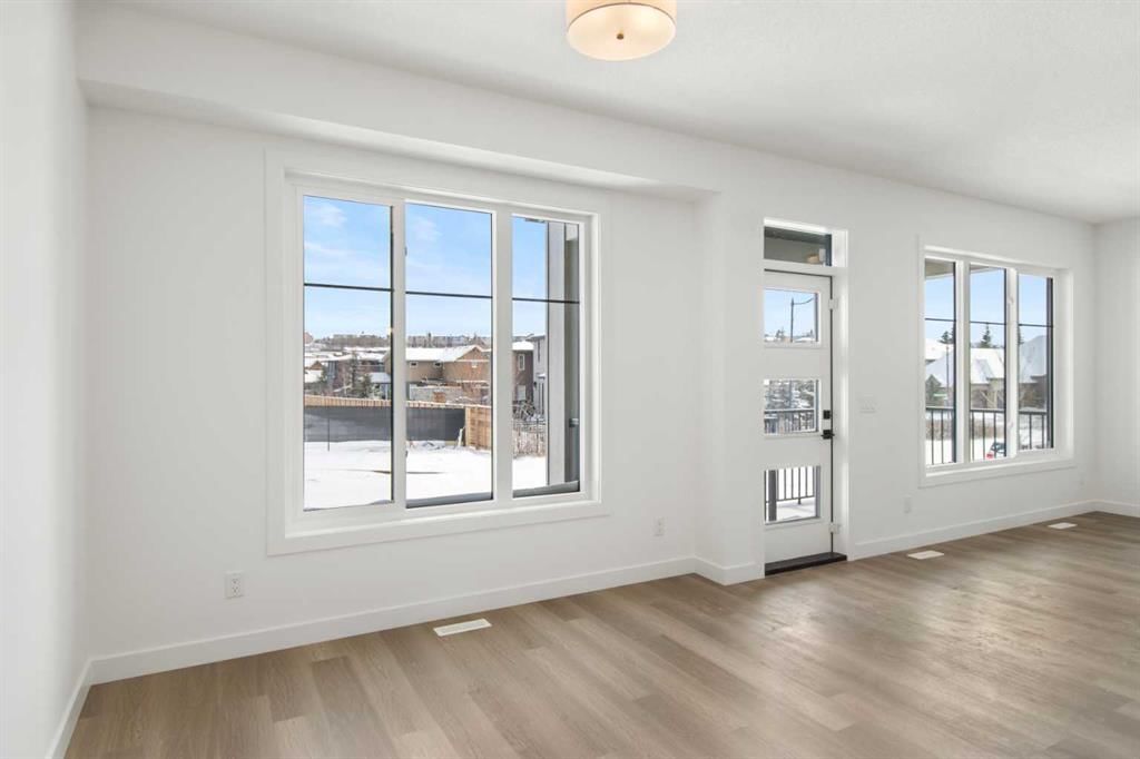 2241 81st Street SW, Calgary — photo 4 of 38
