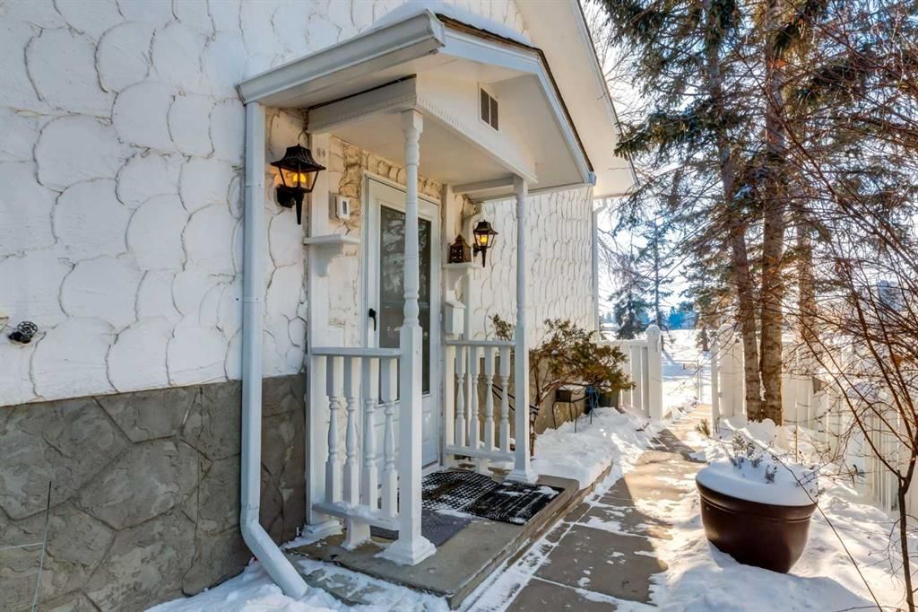 410 60 Avenue NE, Calgary — photo 2 of 37