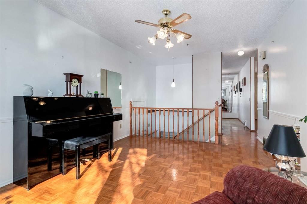 410 60 Avenue NE, Calgary — photo 5 of 37
