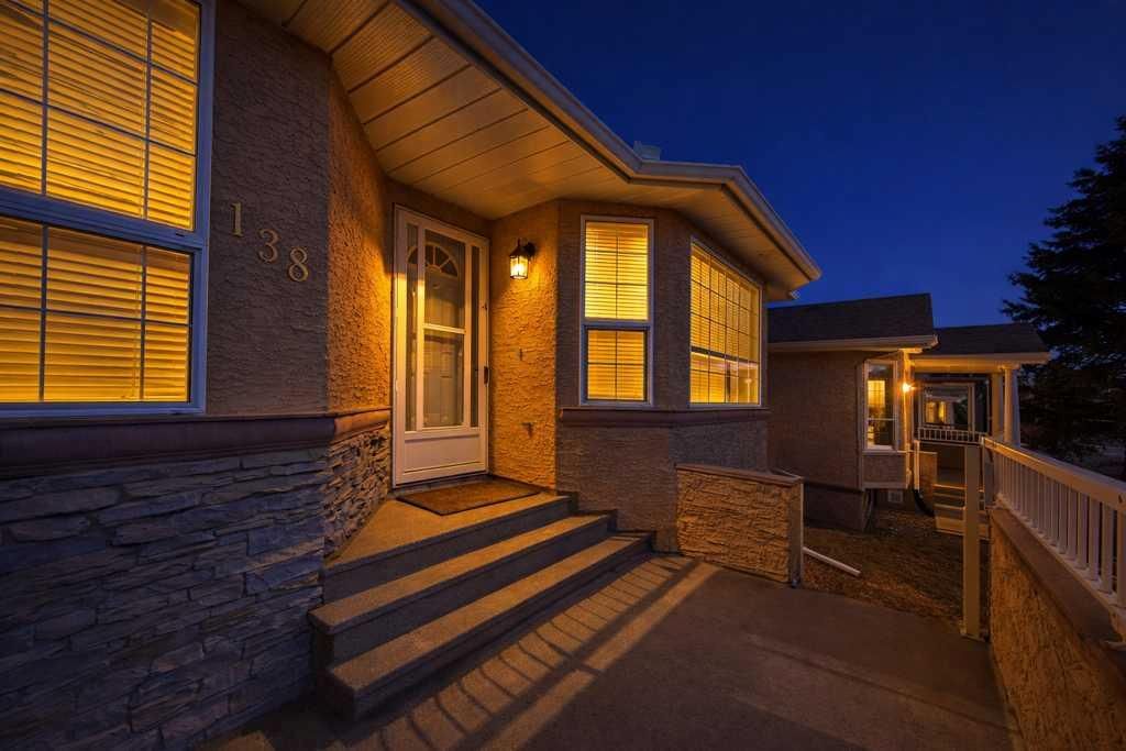 138 Sierra Morena Green SW, Calgary — photo 3 of 29