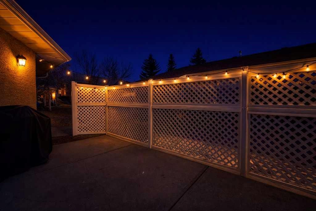 138 Sierra Morena Green SW, Calgary — photo 4 of 29