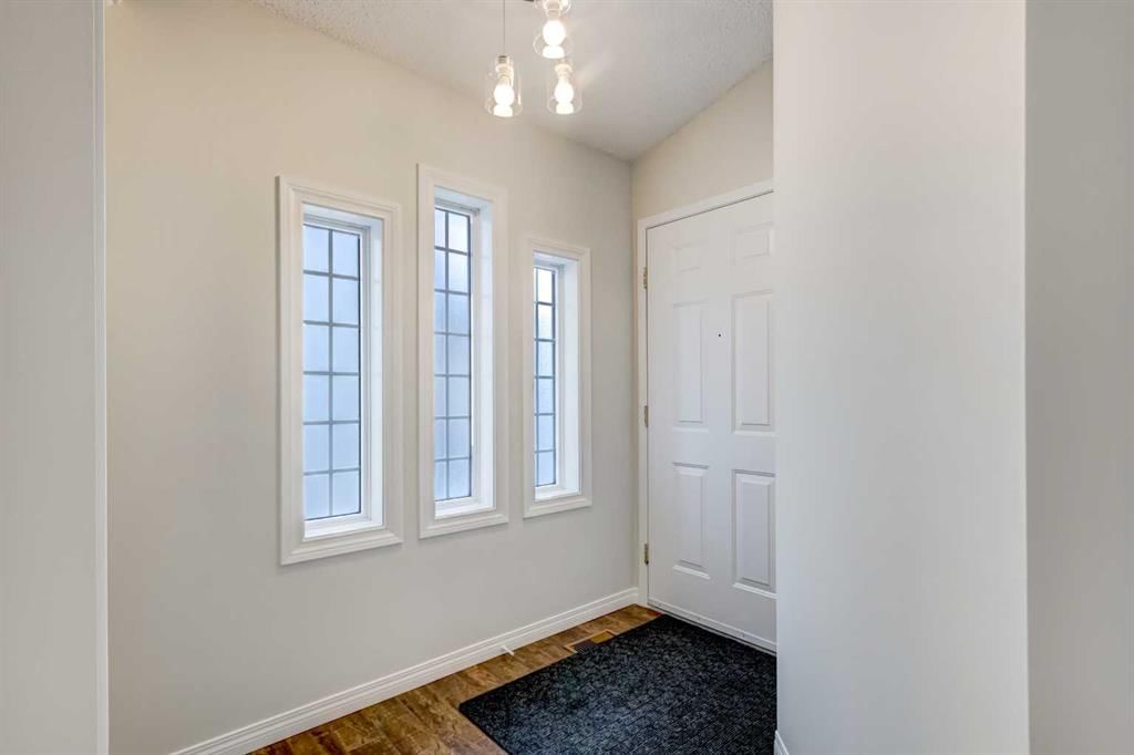 18336 Chaparral Street SE, Calgary — photo 4 of 35