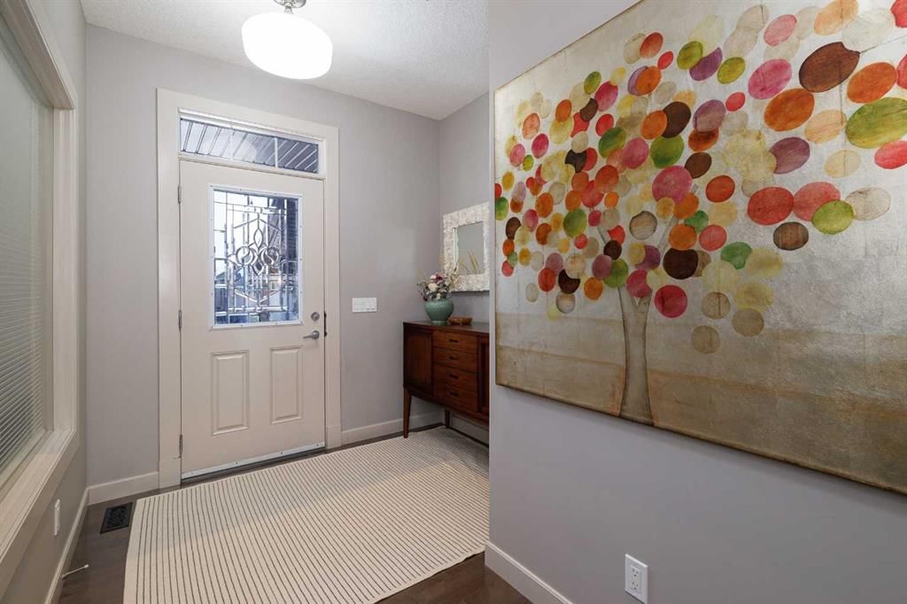 344 Evergreen Circle SW, Calgary — photo 4 of 45