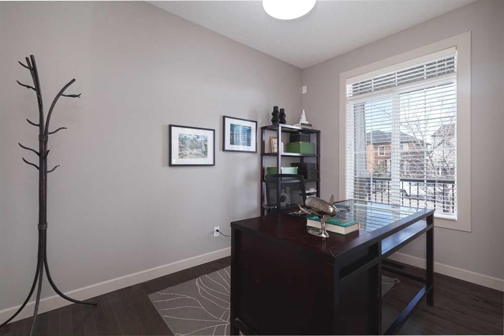 344 Evergreen Circle SW, Calgary — photo 5 of 45