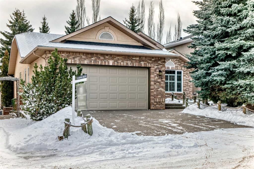 256 Evergreen Court SW, Calgary — main listing photo