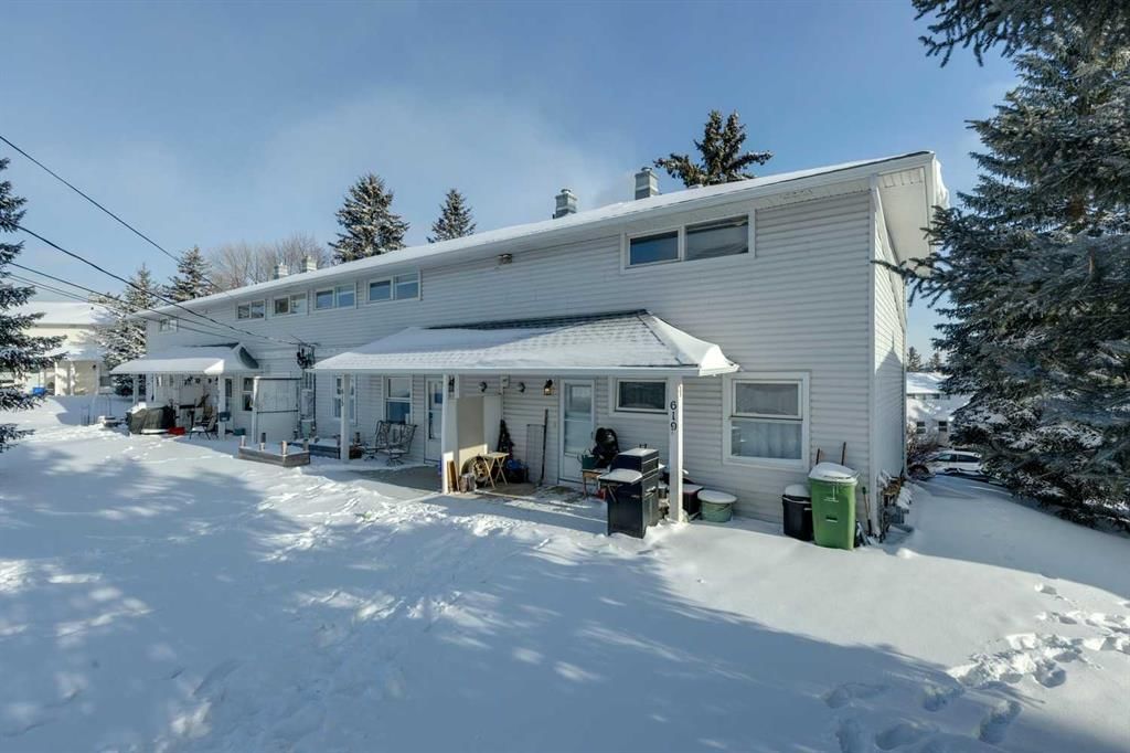 619 Merrill Drive NE, Calgary — photo 2 of 20