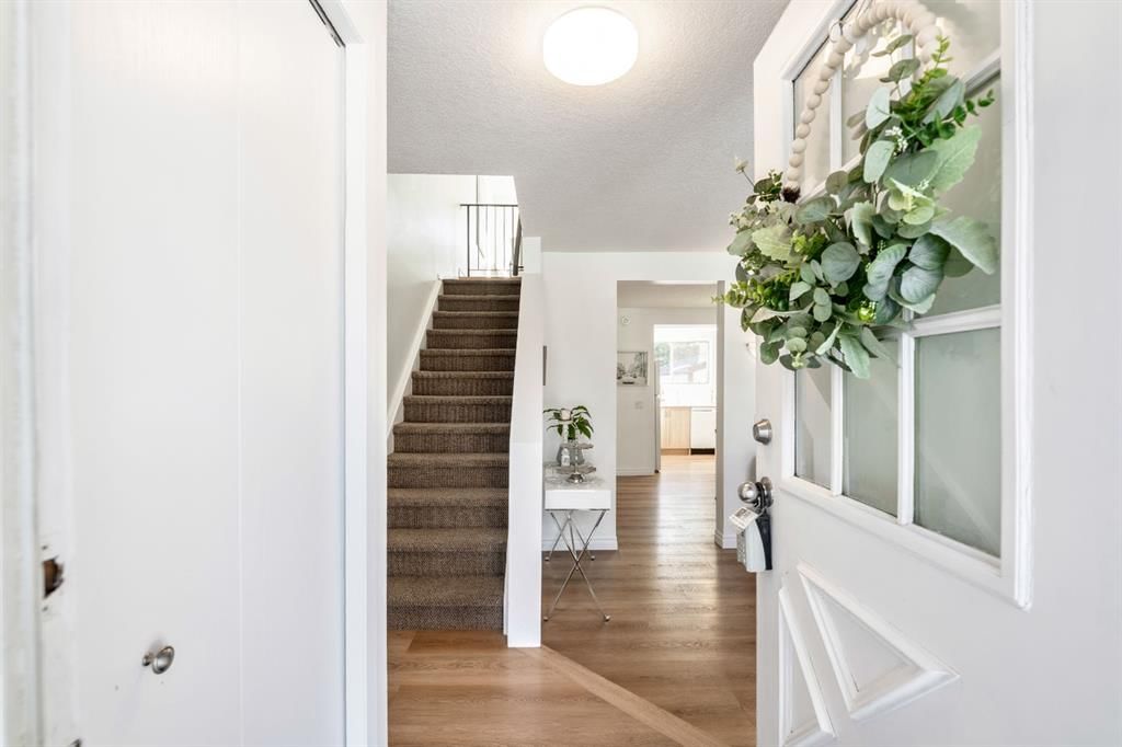 2213 Woodview Drive SW, Calgary — main listing photo