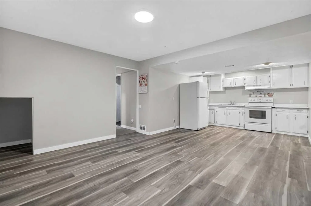 3220 56 Street NE, Calgary — photo 5 of 30