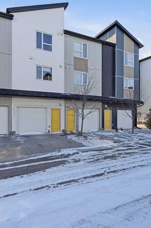 125, 301 Redstone Boulevard NE, Calgary — main listing photo
