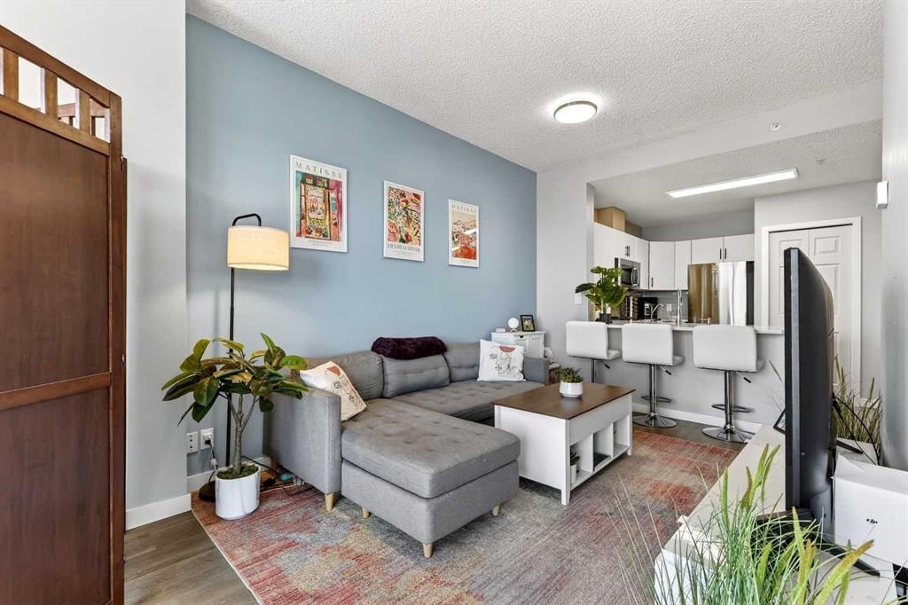2407, 1053 10 Street SW, Calgary — photo 5 of 38