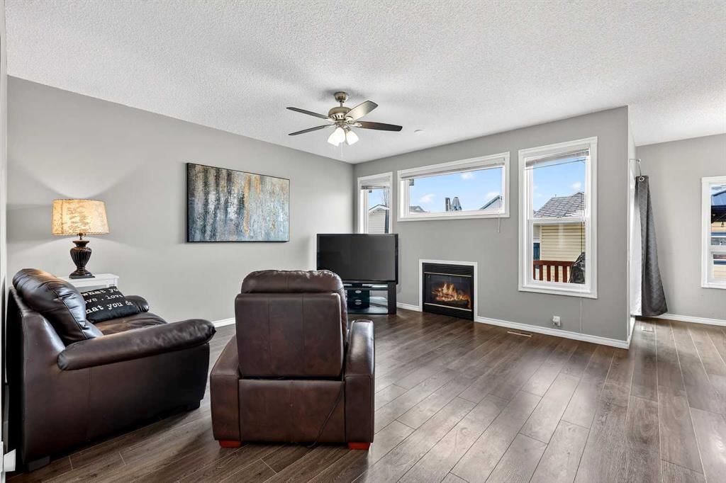 1153 Prestwick Circle SE, Calgary — photo 5 of 50