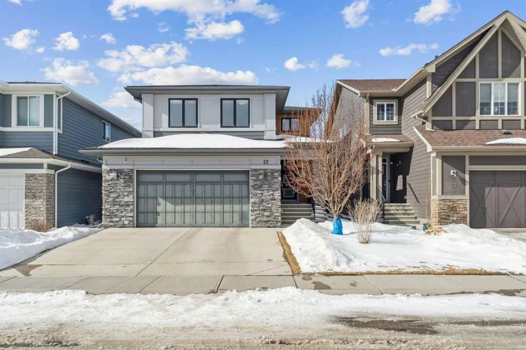 17 Cranbrook Circle SE, Calgary — photo 2 of 50