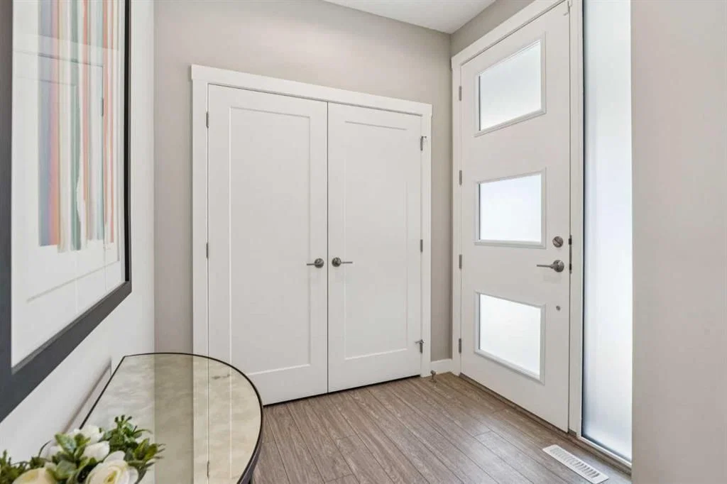 17 Cranbrook Circle SE, Calgary — photo 4 of 50