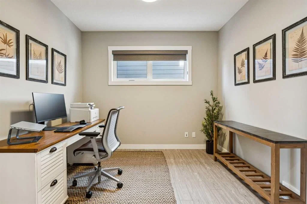 17 Cranbrook Circle SE, Calgary — photo 5 of 50