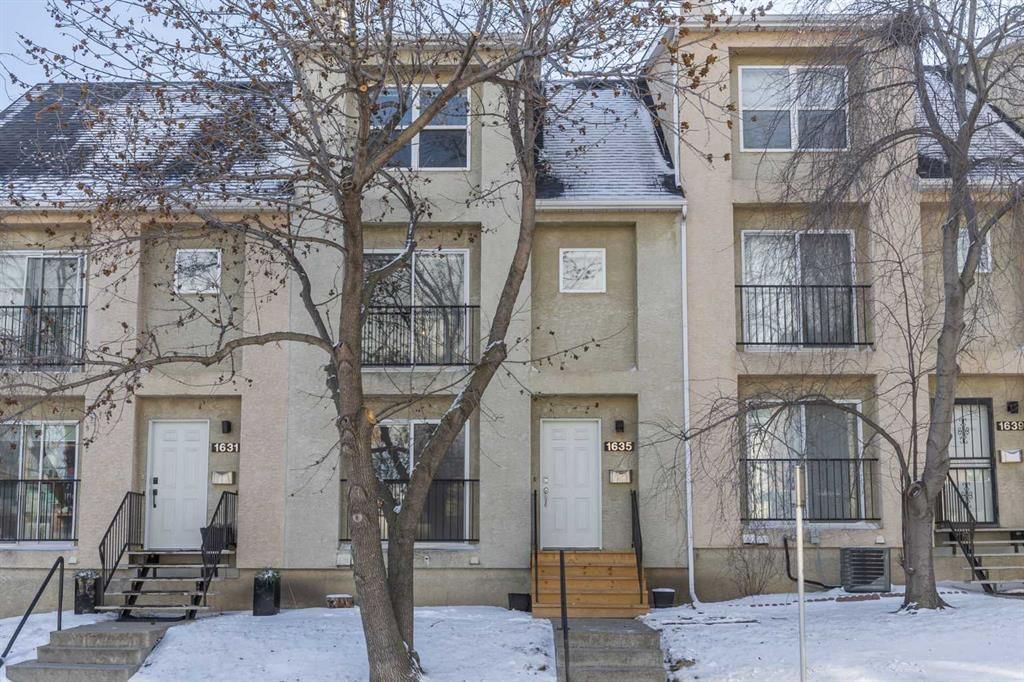1635 38 Avenue SW, Calgary — photo 3 of 46