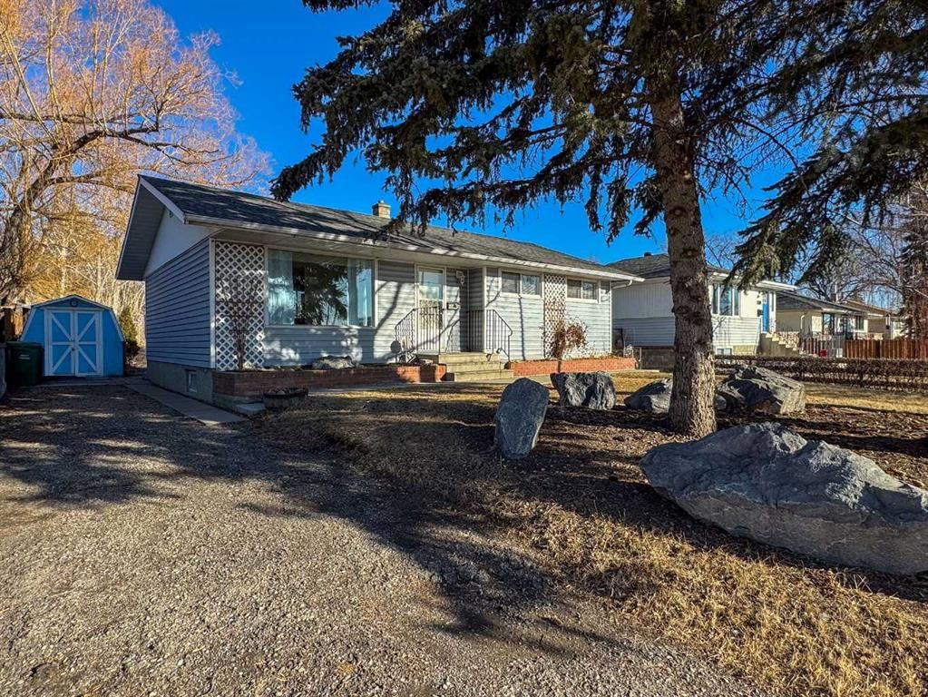2212 72 Avenue SE, Calgary — photo 2 of 26