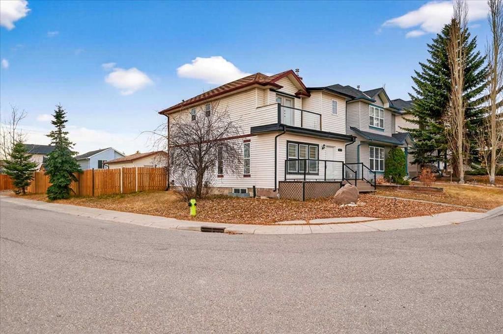 2103 Country Hills Circle NW, Calgary — photo 2 of 31