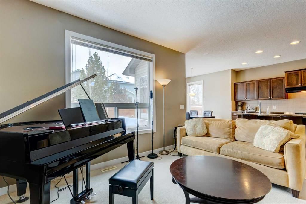 185 Brightonstone Landing SE, Calgary — photo 4 of 36