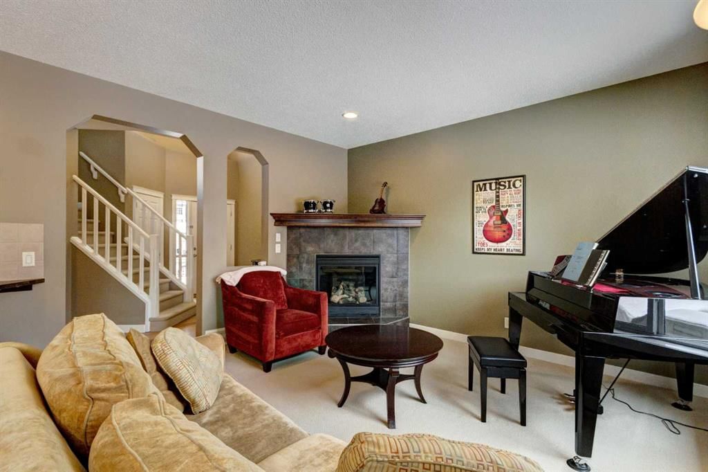 185 Brightonstone Landing SE, Calgary — photo 5 of 36