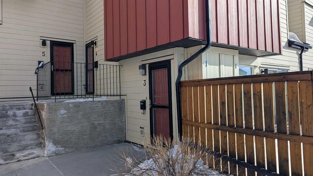 4, 4740 Dalton Drive NW, Calgary — photo 2 of 22