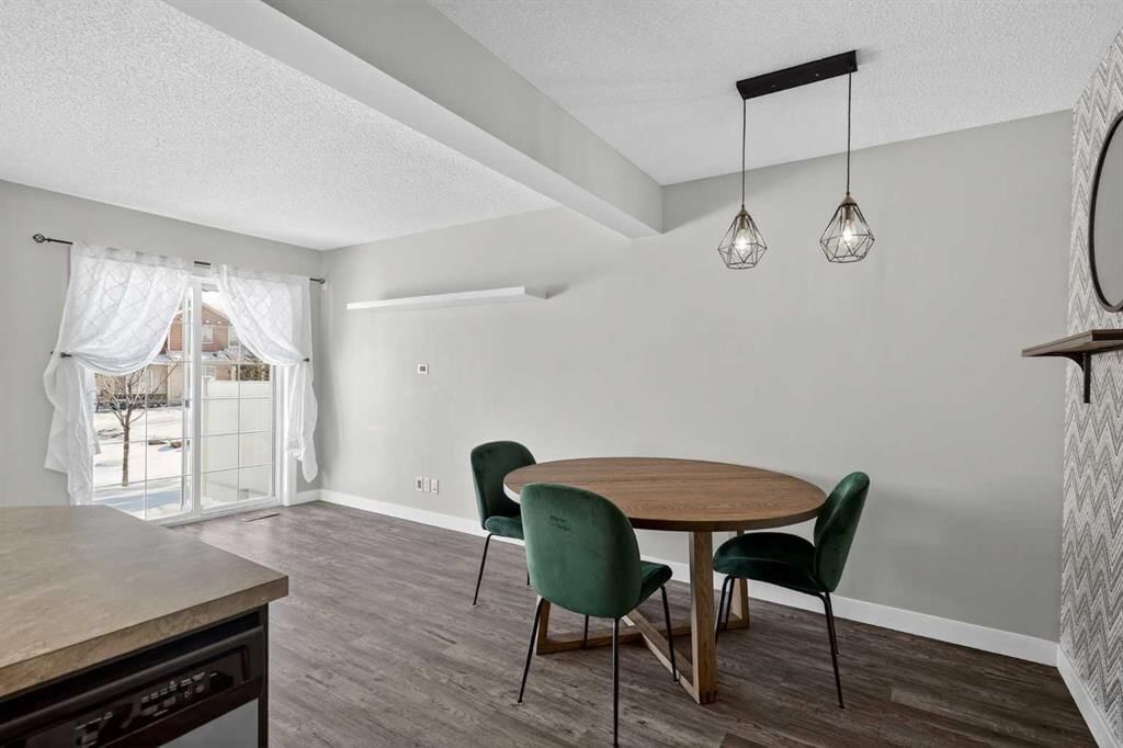 254 Pantego Lane NW, Calgary — photo 3 of 28