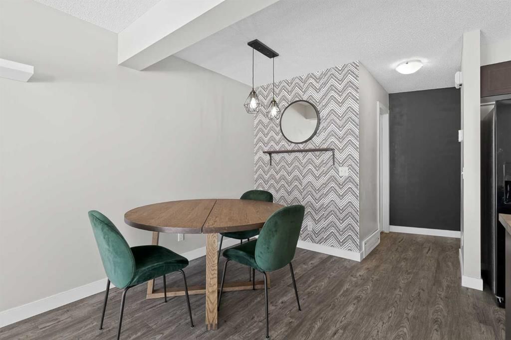 254 Pantego Lane NW, Calgary — photo 4 of 28