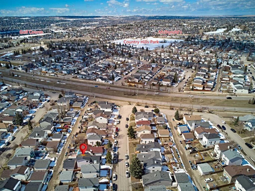 152 HARVEST GOLD Heights NE, Calgary — photo 4 of 49