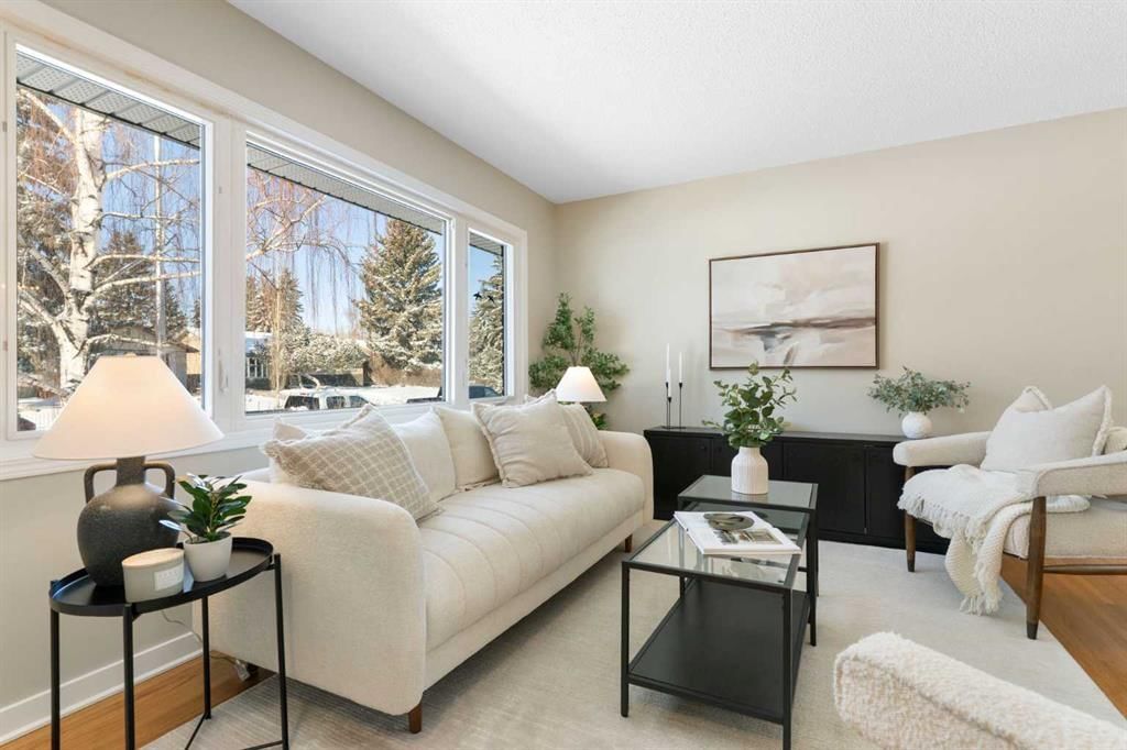 123 Glacier Drive SW, Calgary — photo 3 of 46