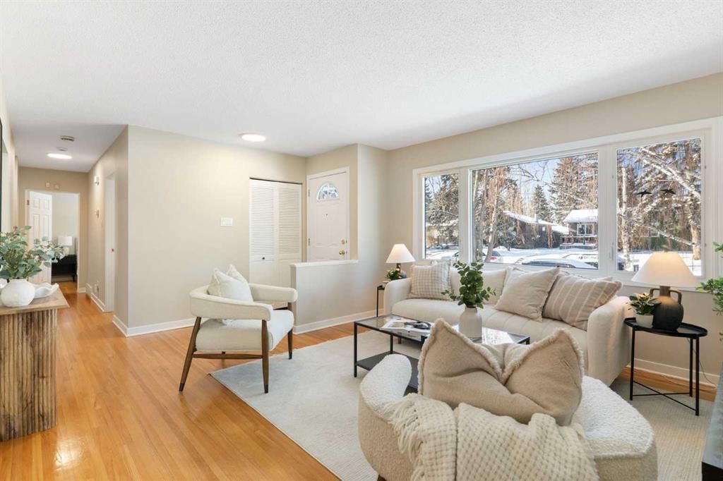 123 Glacier Drive SW, Calgary — photo 5 of 46