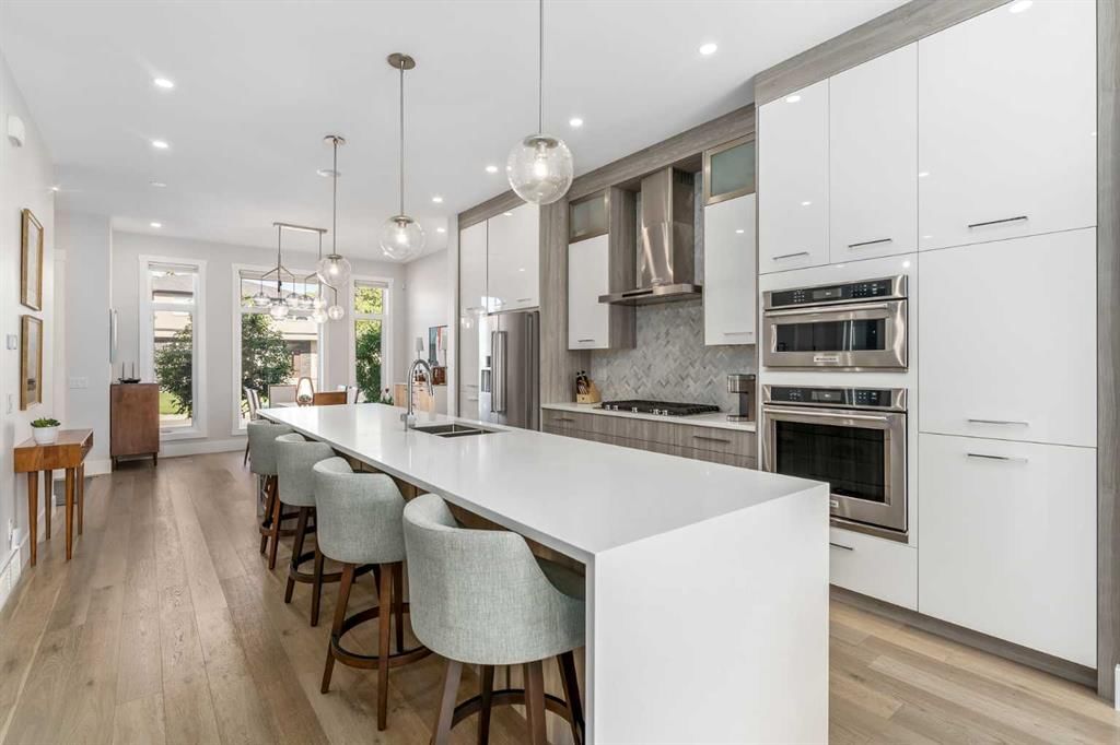2432 32 Street SW, Calgary — photo 5 of 50