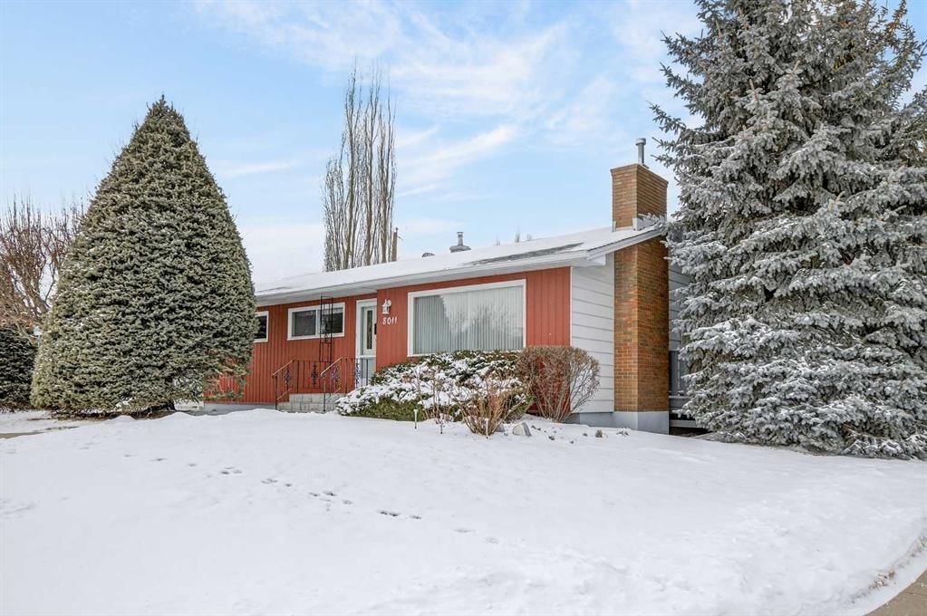 8011 5 Street SW, Calgary — main listing photo