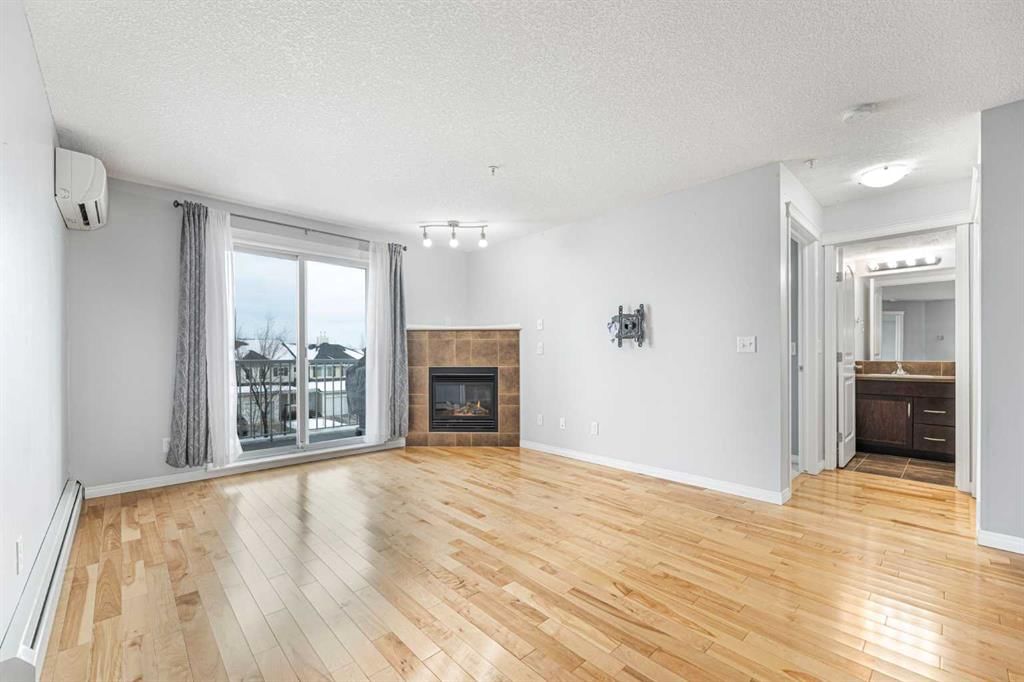 4313, 31 Country Village Manor NE, Calgary — photo 5 of 26