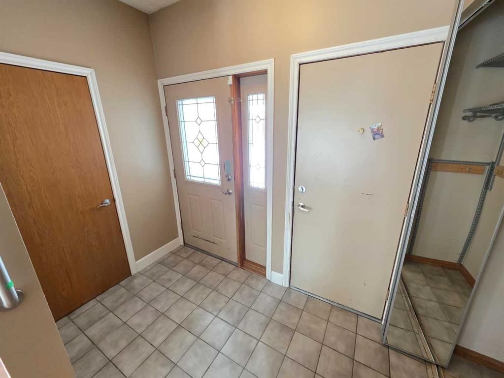 52 Sunvale Mews SE, Calgary — photo 2 of 50