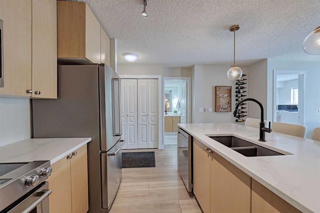 219, 25 Richard Place SW, Calgary — photo 5 of 34