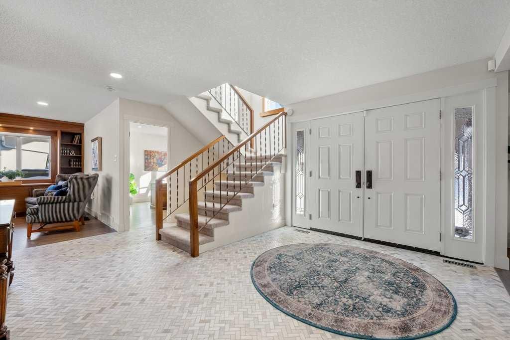 456 Wilderness Drive SE, Calgary — photo 4 of 50