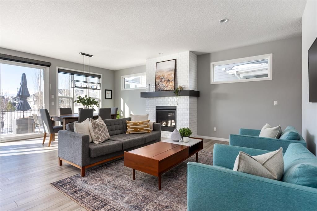 21 West Grove Mews SW, Calgary — photo 2 of 50