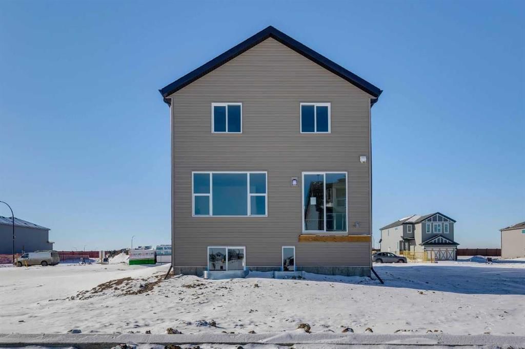 91 Bartlett Row SE, Calgary — photo 5 of 5