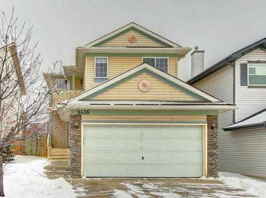 9436 Hidden Valley Drive NW, Calgary — main listing photo