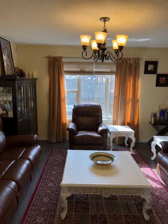 9436 Hidden Valley Drive NW, Calgary — photo 3 of 19