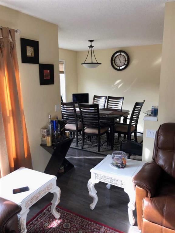 9436 Hidden Valley Drive NW, Calgary — photo 4 of 19