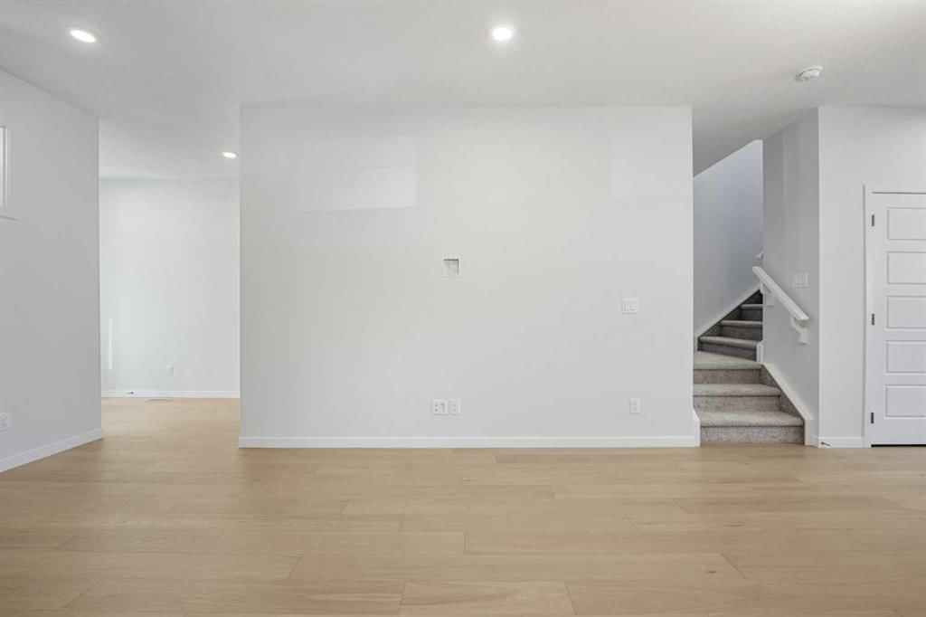 118 Wolf Hollow Terrace SE, Calgary — photo 5 of 50