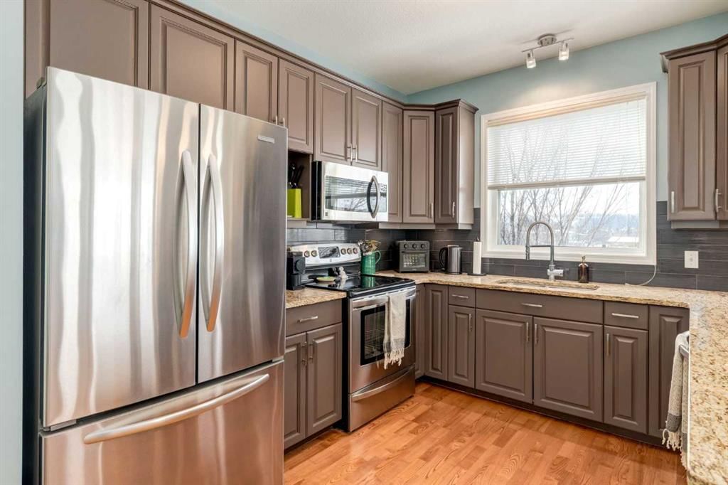310, 2134 Kensington Road NW, Calgary — photo 4 of 37