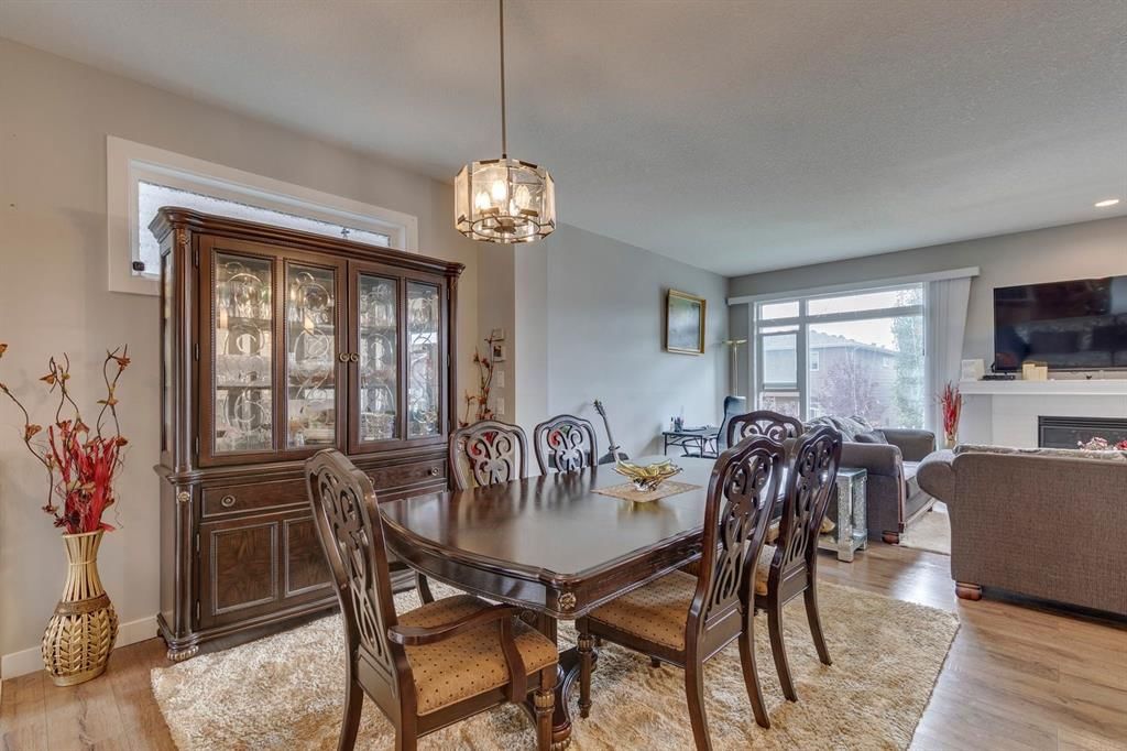 228 Sage Bluff Drive NW, Calgary — photo 5 of 50