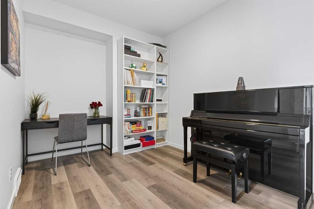 162 Belmont Crescent SW, Calgary — photo 4 of 42