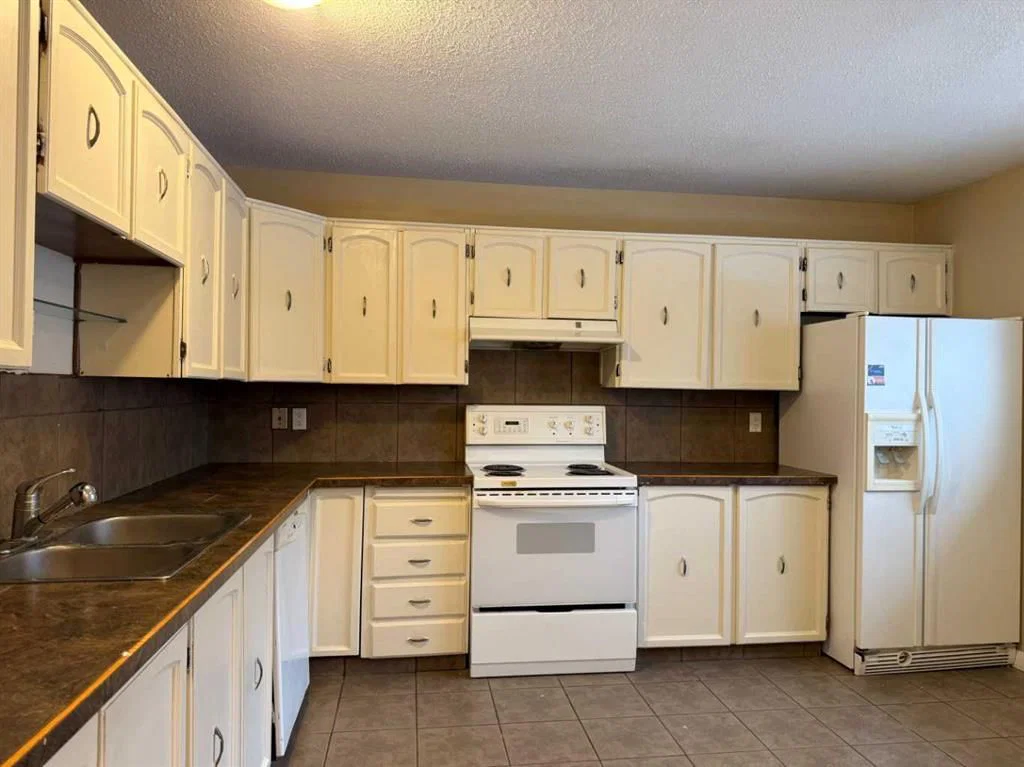 439 Ranchview Court NW, Calgary — photo 2 of 22