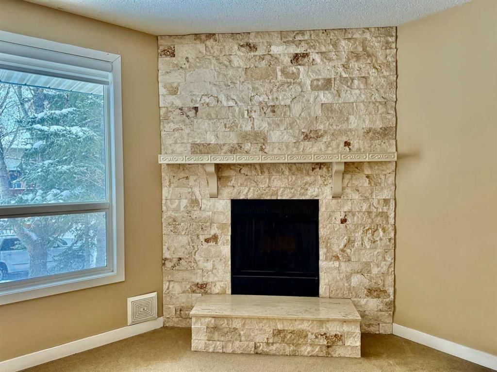 439 Ranchview Court NW, Calgary — photo 5 of 22