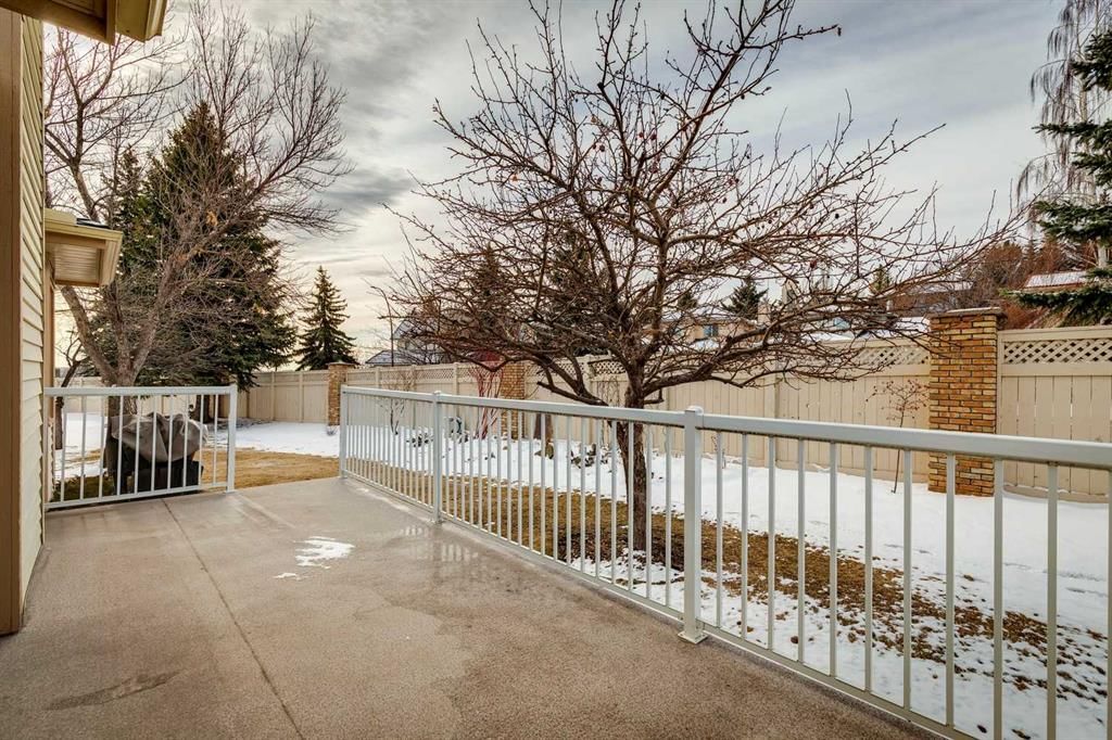 140 Shawnee Rise SW, Calgary — photo 2 of 50