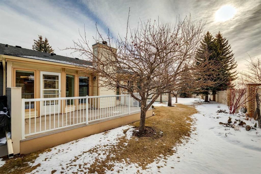 140 Shawnee Rise SW, Calgary — photo 3 of 50