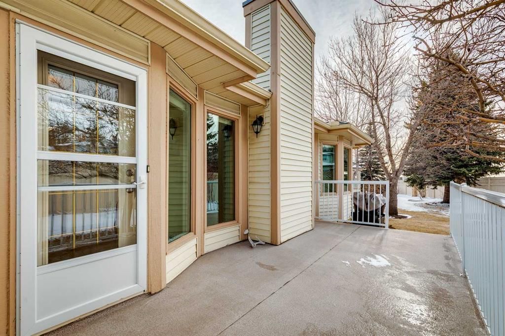 140 Shawnee Rise SW, Calgary — photo 5 of 50